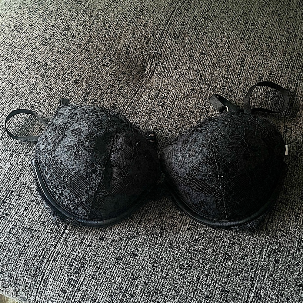 Victoria’s Secret Lace Push Up Bra